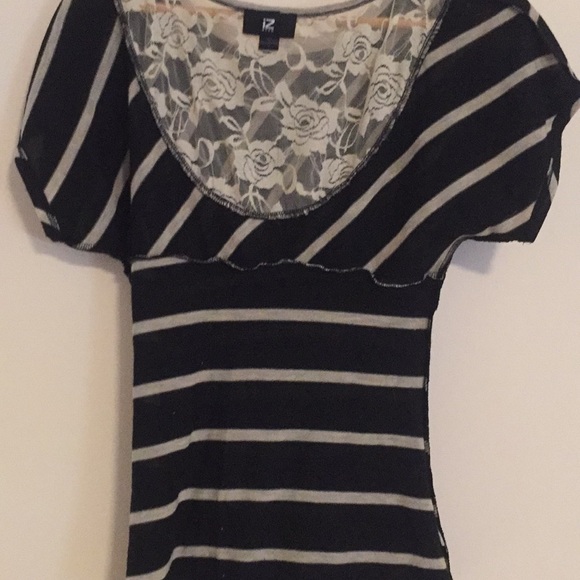 Shirt - Picture 4 of 5